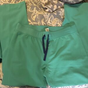 FIGS SURGICAL GREEN LIVINGSTON